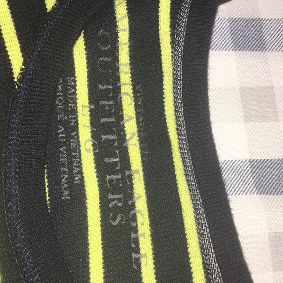 American Eagle Large Blue/Yellow Long Sleeve - Picture 2 of 3